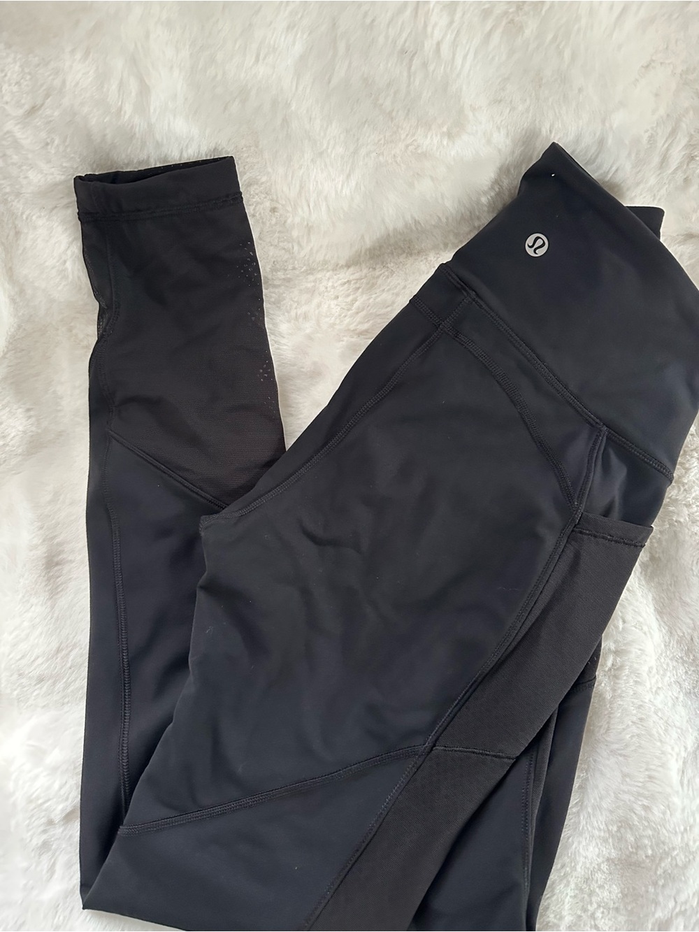 lululemon athletica Black Leggings with Side Pockets